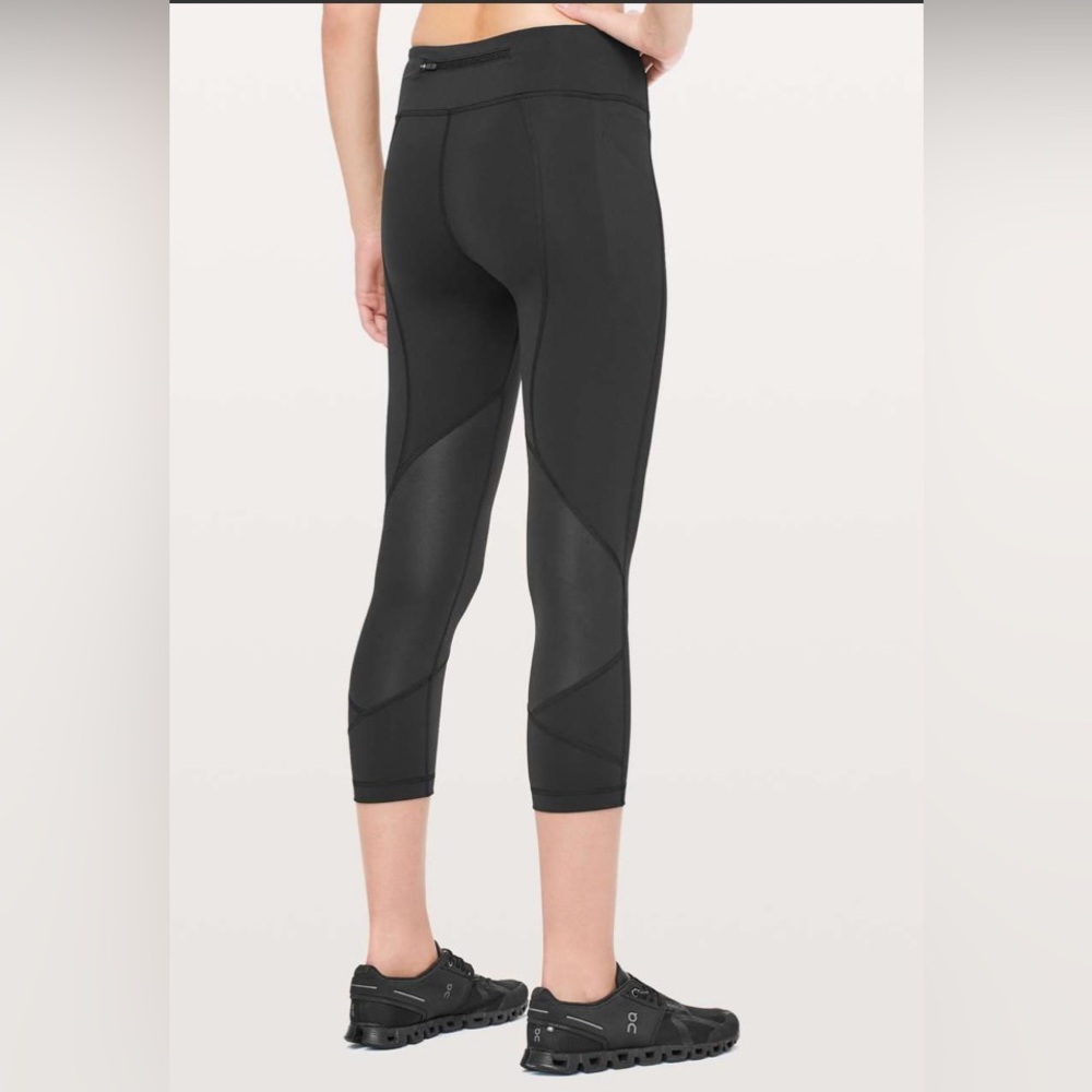 GUC Lululemon Pace Rival Crop *Full-On Luxtreme 22" Size 6 Color Black - Picture 2 of 9